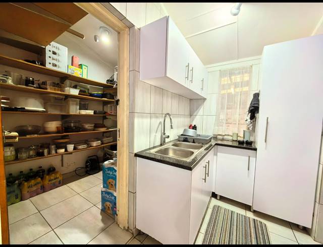 5 BEDROOM HOUSE FOR SALE IN SASOLBURG EXT 23